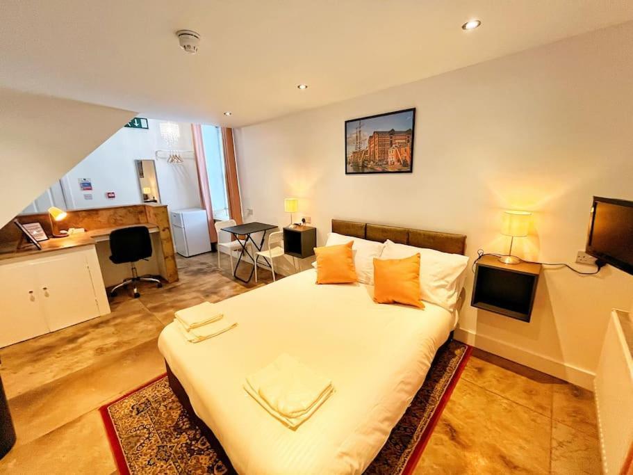 The Pad Gloucester